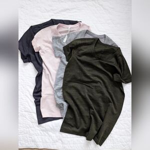 Lululemon Bundle of 4 Short Sleeve Swiftly Tech Shirts Size 10
